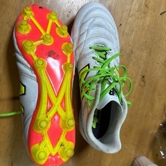 ニューバランス　サッカースパイクの画像