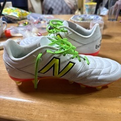 ニューバランス　サッカースパイクの画像