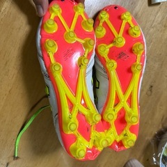 ニューバランス　サッカースパイクの画像