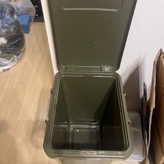 ゴミ箱の画像