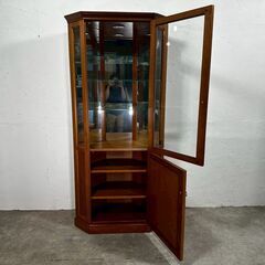 『FUJIFURNTURE』富士ファニチア キュリオケース ガラスキャビネット ガラスショーケース ショーケース コーナーキャビネット 飾棚 飾り棚 照明付き RWcur1の画像