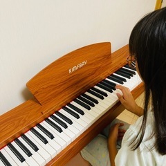 電子ピアノ　88鍵盤　PC、ケータイに接続可能　の画像