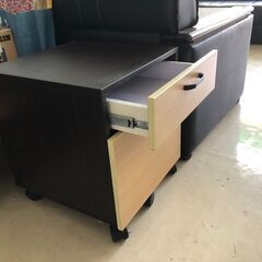 オフィス用品　机　椅子　テーブル　ソファーセットの画像
