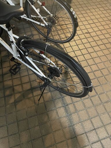 自転車　クロスバイク　すぐに乗車可能です　引き渡し日9/1～9/4日でご対応いただける方　身分認証完了次第メッセージに返答いたします。