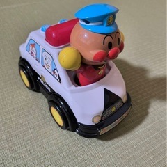 アンパンマン　車(パトロールカー)の画像