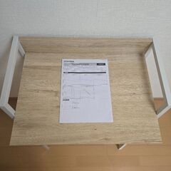 シンプルデスクの画像