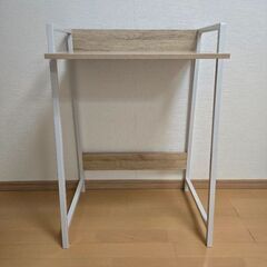 シンプルデスクの画像
