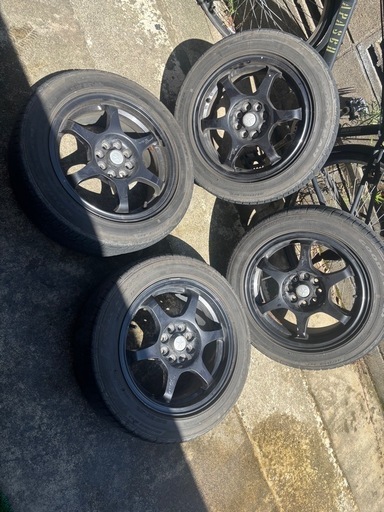 メーカー不明ホイール4穴と5穴マルチのホイールみたいです！