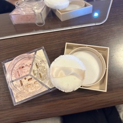 化粧品　フェイスパウダー　ファンデの画像
