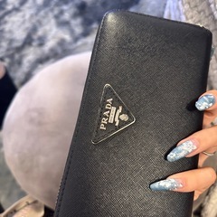PRADA 財布の画像
