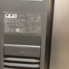 業務用冷蔵庫になります。の画像