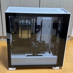 ゲーミングPC パソコンの画像