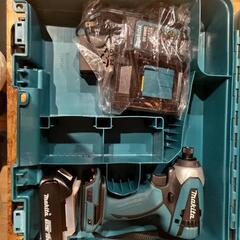 Makita インパクトドライバー TD146DWHX （※バッテリー1個のみ）の画像