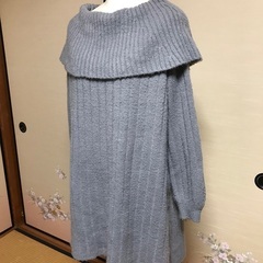 グレー　ワンピースの画像