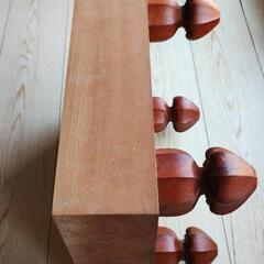 美品 木製の丸脚付き 将棋盤  の画像