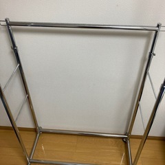 二連ハンガーラックの画像