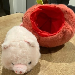 豚のぬいぐるみの画像