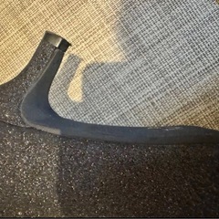 黒 パンプス ラメの画像