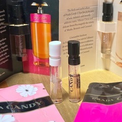 値下げしました！
PRADA プラダ　香水　キャンディシリーズの画像