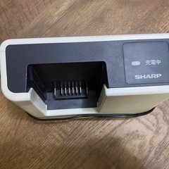 【定価の半額】シャープ 掃除機用 充電器①の画像