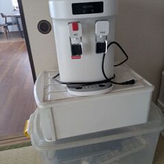 あげます■大田区★PCデスク■押し入れ透明ボックス■ウォーターサーバの画像