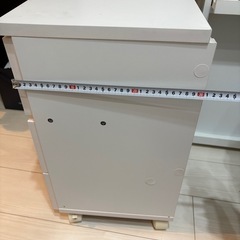 ミニドレッサー 白の画像