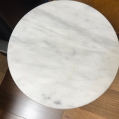 【No,414】大理石(風？)アンティークサイドテーブルの画像