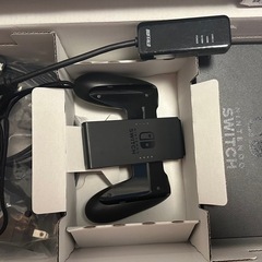 Nintendo TOKYO　Switch ネオンパープル/オレンジの画像
