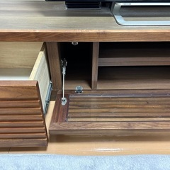 テレビ台
の画像