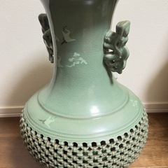 【No,413】高麗青磁 花瓶 透かし彫りの画像