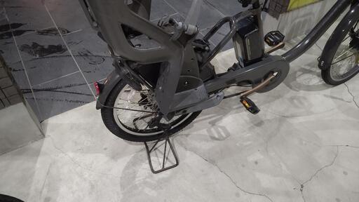 BIKKE　MOB　dd　回生充電機能付　電動自転車　シートクッション新品 3人乗り用チャイルドシート付きbikke GRI dd（ビッケグリdd