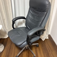 作業椅子　昇降調節可能の画像