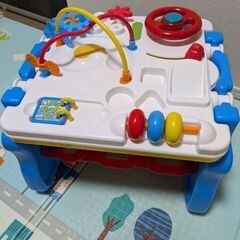 知育玩具トイザらス ブルーイン 2in1 ブロック遊びもできる アクティビティテーブルの画像