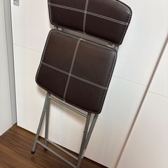 折り畳みチェアの画像