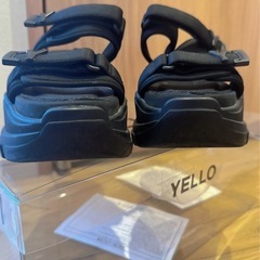 yello TOKYO BLACK SINGLE SNEAKER SANDALSの画像
