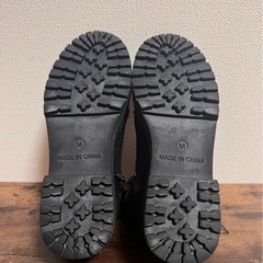 ブラックスエードワークブーツの画像