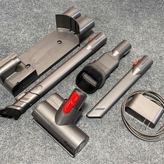 お譲り先決まりました【無料】DYSON V7 掃除機の画像