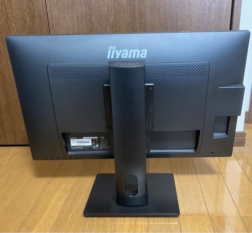 パソコン　モニター