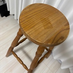 青山アンティークshop木製のスツール椅子の画像