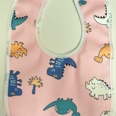 【新品未使用】よだれかけ　防水スタイ　4枚＋巾着袋の画像