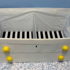 IKEA  折りたたみおもちゃ箱の画像