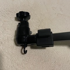 あげます自動車リアシートモニター取り付けステーの画像