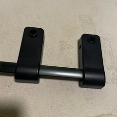 あげます自動車リアシートモニター取り付けステーの画像