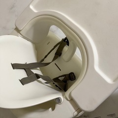 ストッケ ステップス チェアのベビーセット　テーブル有の画像