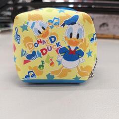 新品未使用✨ドナルドの小物入れ ポーチ形の画像