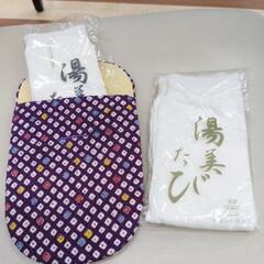 新品未使用✨足袋2つと足袋入れ(着物生地)の画像