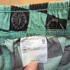 UNIQLOキッズ　鬼滅の刃　炭治郎の画像