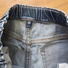 UNIQLOキッズ　デニムパンツ140㎝の画像
