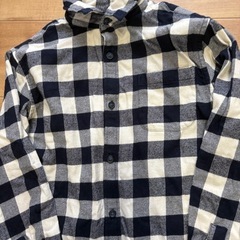 UNIQLOギンガムチェックシャツの画像