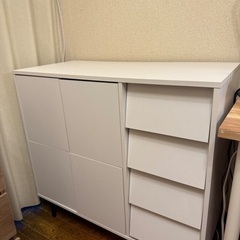 脚付き　キャビネット　チェスト　の画像